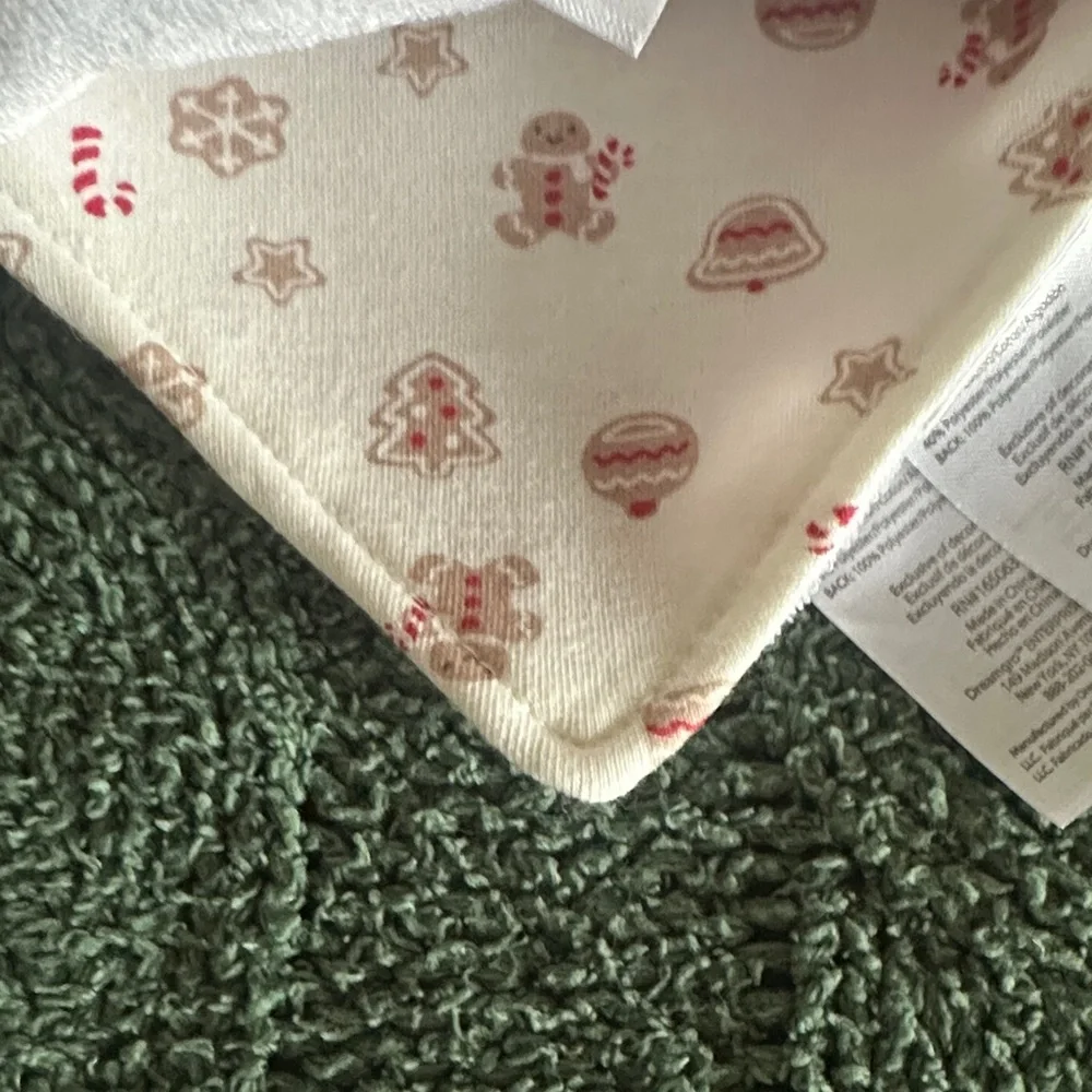 Apple & Ivy Baby Bibs Holiday Gingerbread One Cute Cookie NEW!